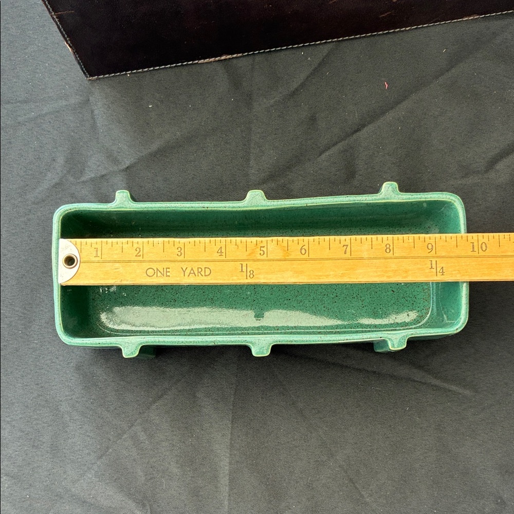 Pfaltzgraff USA F-162 Vintage Green Planter | Mid-Century Pottery - Picture 6 of 9